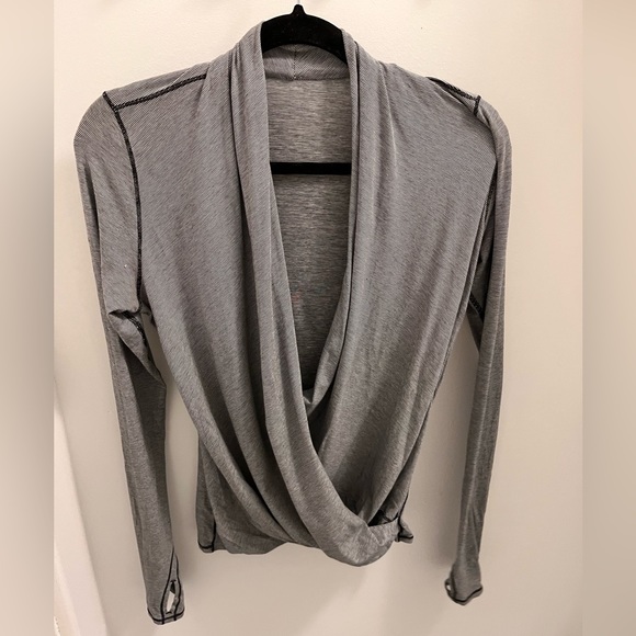 lululemon Radiant Long Sleeve - Picture 1 of 5